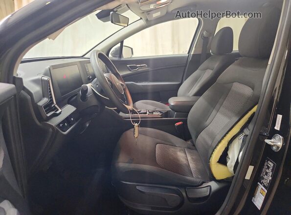 KNDPUCDF2S7370377 2025 KIA SPORTAGE Black Սալոնի դիմացի տեսք