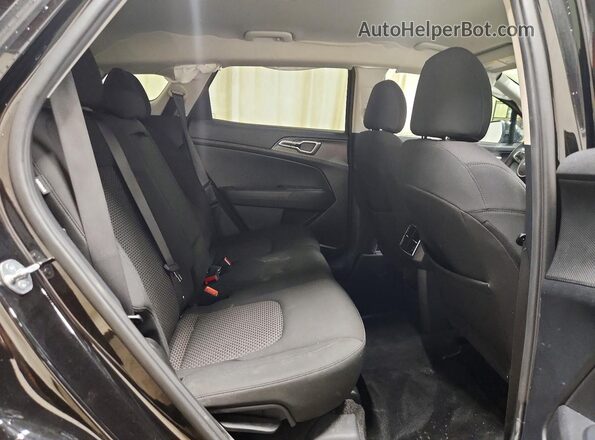 KNDPUCDF2S7370377 2025 KIA SPORTAGE Black Սալոնի հետևի տեսք