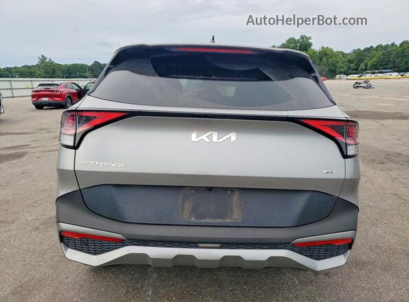 KNDPUCDF3R7245883 2024 KIA SPORTAGE Серебряный Вид сзади