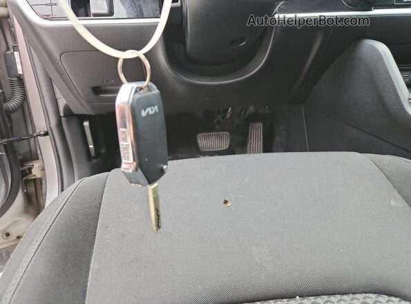 KNDPUCDFXR7291372 2024 KIA SPORTAGE Серебряный 