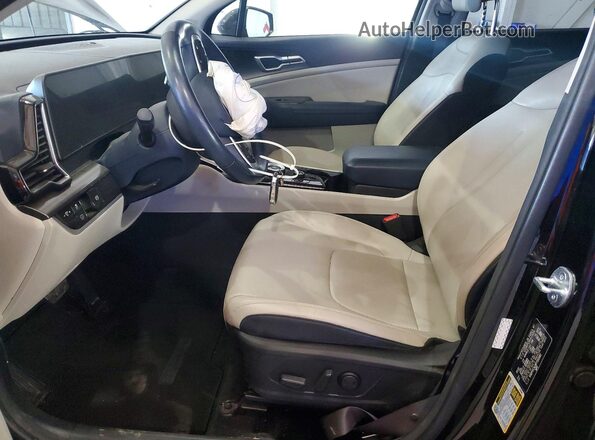 KNDPVCAG9P7103383 2023 KIA SPORTAGE Черный Вид салона спереди