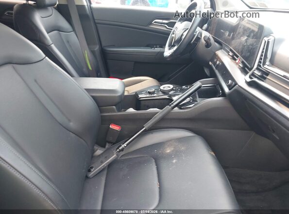 KNDPVCAGXP7076095 2023 KIA SPORTAGE HYBRID Gray Front interior view