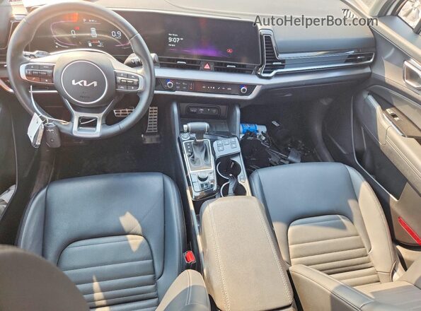 KNDPVCDFXR7253816 2024 KIA SPORTAGE White Dashboard view
