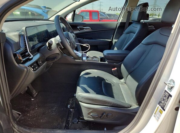 KNDPVCDG1S7251449 2025 KIA SPORTAGE White Vista interior delantera