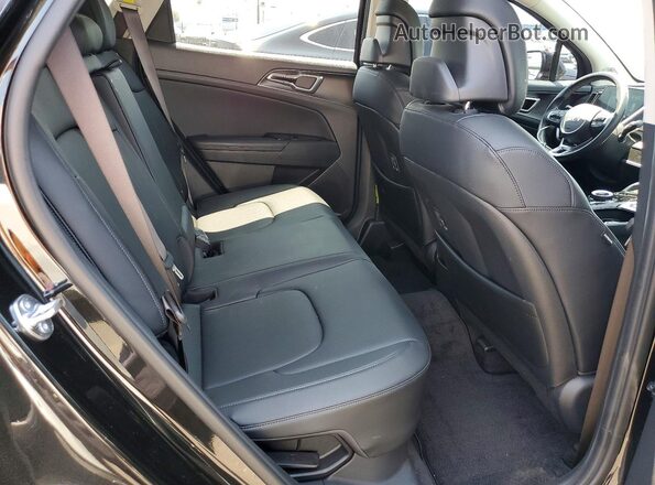 KNDPVCDG3S7232126 2025 KIA SPORTAGE Черный Вид задней части салона