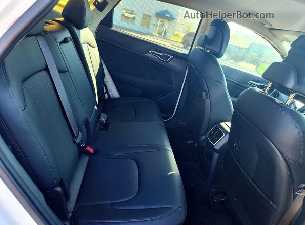 KNDPVDDG2T7268218 2026 KIA SPORTAGE Белый Вид задних сидений
