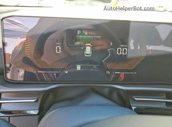 KNDPVDDG5T7382763 2026 KIA SPORTAGE White Instrument cluster view