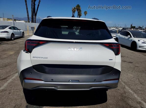 KNDPVDDG5T7382763 2026 KIA SPORTAGE White Rear view