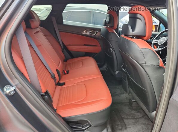 KNDPXCDG3S7224442 2025 KIA SPORTAGE Gray Вид задніх сидінь