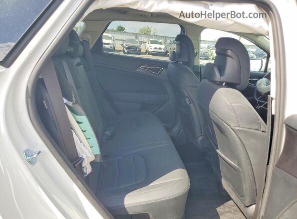 KNDPXDDG1T7328452 2026 KIA SPORTAGE Белый Вид задней части салона