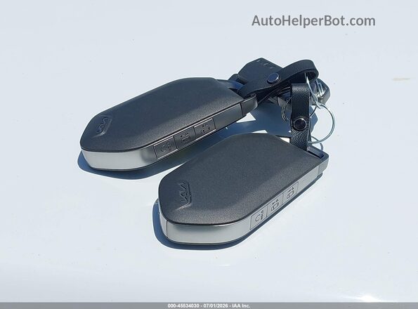 KNDPXDDG6T7345831 2026 KIA SPORTAGE HYBRID Light Blue Vista del salpicadero