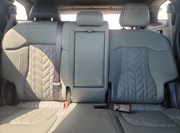 KNDPZDAH4P7108428 2023 KIA SPORTAGE Green Rear seats view