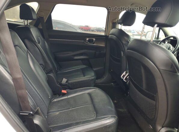 KNDRG4LG1N5069101 2022 KIA SORENTO White Вид задньої частини салону