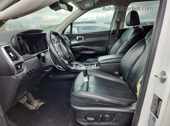 KNDRG4LG9M5024308 2021 KIA SORENTO White Vista interior delantera