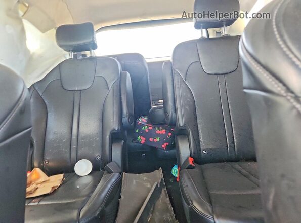KNDRG4LG9N5091301 2022 KIA SORENTO White Rear seats view