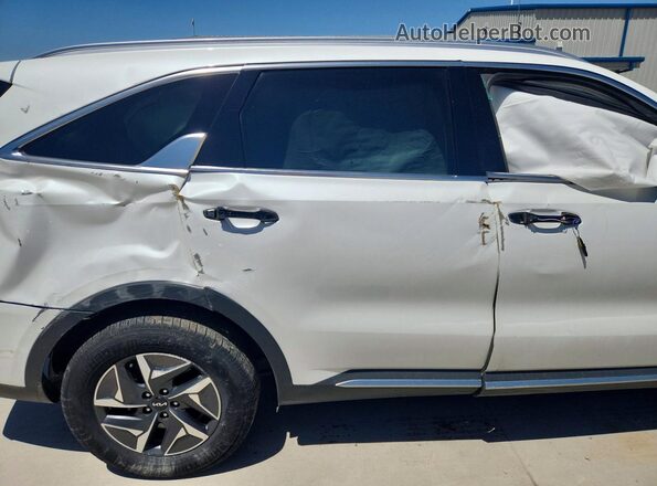 KNDRG4LG9N5091301 2022 KIA SORENTO White Rear interior view