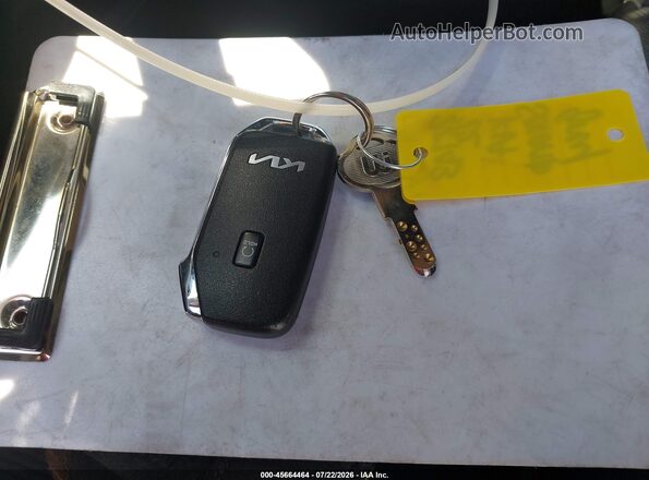 KNDRH4LG0N5062007 2022 KIA SORENTO HYBRID Silver Vista del salpicadero