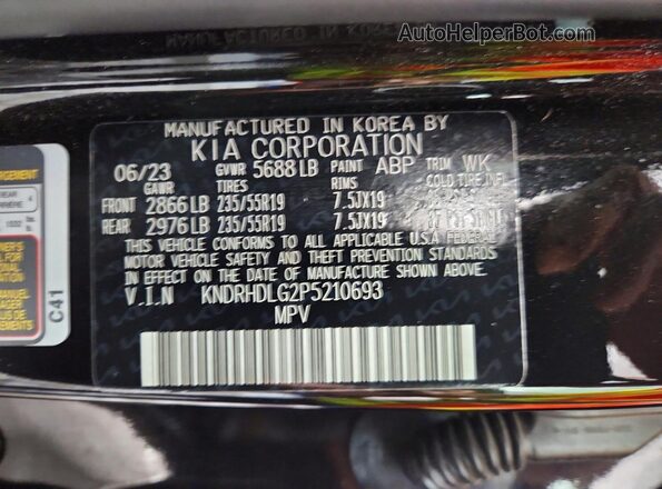 KNDRHDLG2P5210693 2023 KIA SORENTO Black 360 interior view
