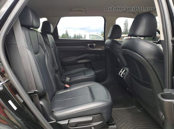 KNDRHDLG7P5141810 2023 KIA SORENTO Black Widok wnętrza z tyłu