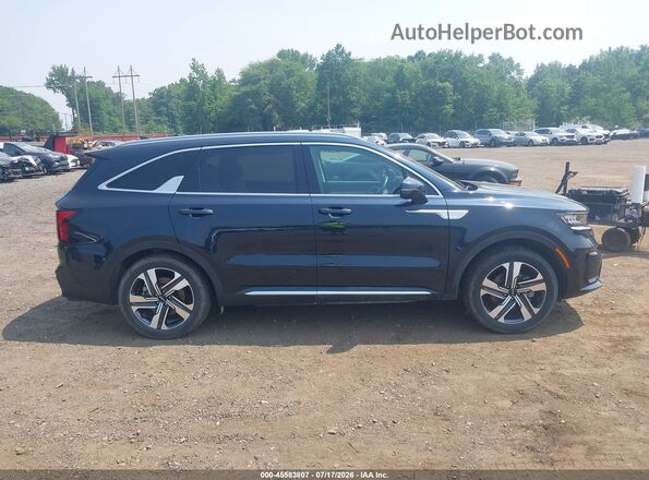 KNDRHDLG8P5187095 2023 KIA SORENTO HYBRID Dark Blue Widok wnętrza z tyłu