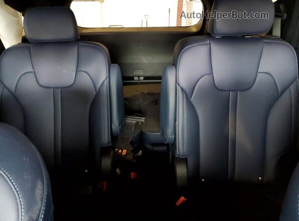 KNDRKDLG8P5216581 2023 KIA SORENTO Silver Vista de los asientos traseros