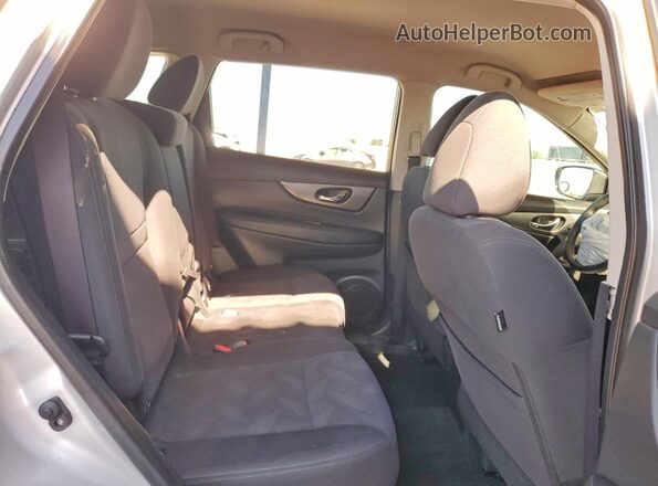 KNMAT2MT0GP672718 2016 NISSAN ROGUE Silver Vista interior trasera