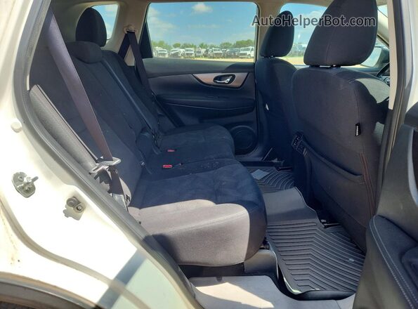 KNMAT2MT0GP718502 2016 NISSAN ROGUE White Vista de los asientos traseros