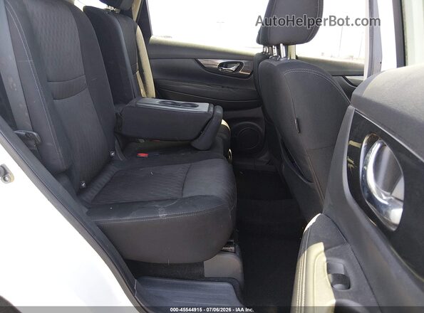 KNMAT2MT0HP511982 2017 NISSAN ROGUE White Widok naklejki z numerem VIN
