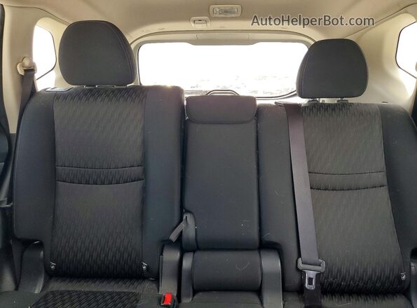 KNMAT2MT0HP526563 2017 NISSAN ROGUE Серый Вид задних сидений