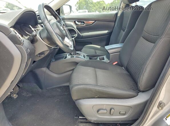 KNMAT2MT0HP526563 2017 NISSAN ROGUE Серый Вид салона спереди