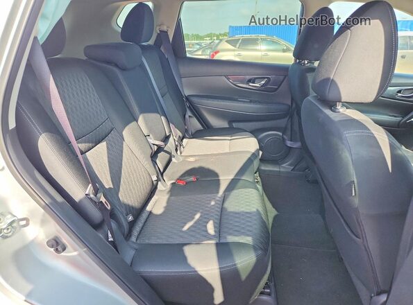 KNMAT2MT0LP508640 2020 NISSAN ROGUE Серебряный Вид задней части салона