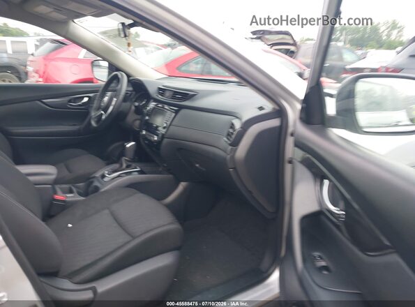 KNMAT2MT0LP527737 2020 NISSAN ROGUE Silver Widok wnętrza z przodu