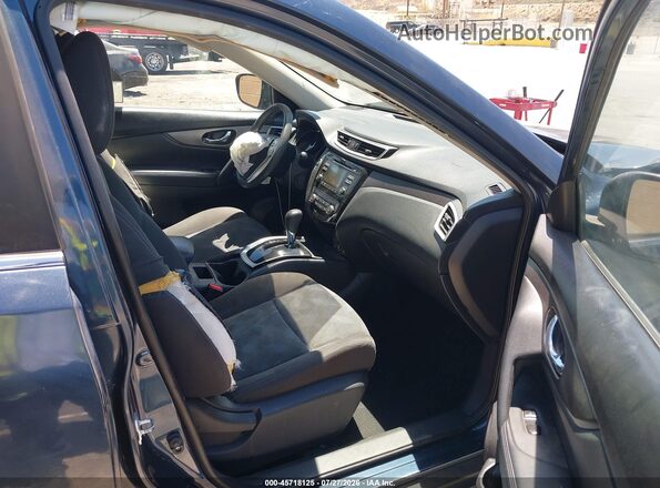 KNMAT2MT1GP624726 2016 NISSAN ROGUE Blue Front interior view