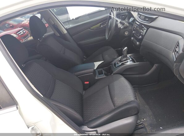 KNMAT2MT1HP555375 2017 NISSAN ROGUE White Vista interior delantera