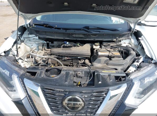KNMAT2MT1JP575079 2018 NISSAN ROGUE White Rear view