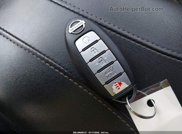 KNMAT2MT1JP575079 2018 NISSAN ROGUE White Dashboard view