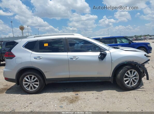 KNMAT2MT1KP560745 2019 NISSAN ROGUE Silver Vista interior trasera