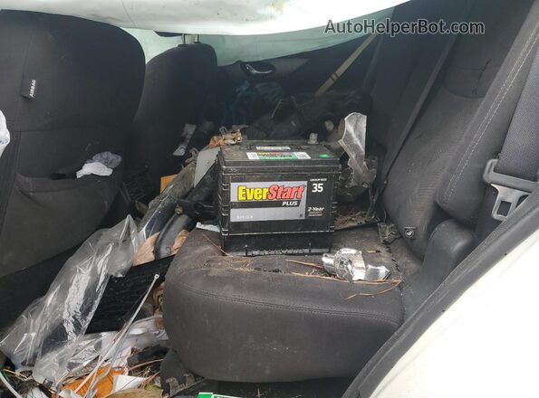 KNMAT2MT2GP680092 2016 NISSAN ROGUE White Հետևի նստատեղերի տեսք