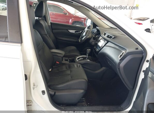 KNMAT2MT2GP704620 2016 NISSAN ROGUE Белый Вид салона спереди