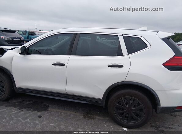 KNMAT2MT2HP503981 2017 NISSAN ROGUE White 360 interior view