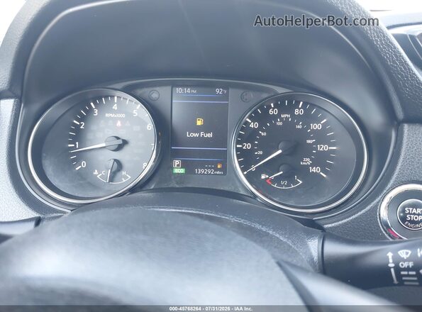 KNMAT2MT2JP567976 2018 NISSAN ROGUE Silver Widok tylnych siedzeń