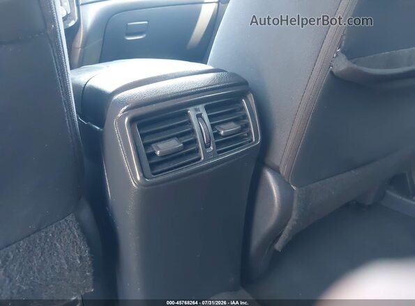 KNMAT2MT2JP567976 2018 NISSAN ROGUE Silver 