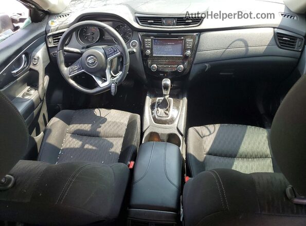 KNMAT2MT3HP556172 2017 NISSAN ROGUE Black Vista del salpicadero