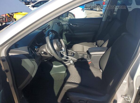 KNMAT2MT3HP609744 2017 NISSAN ROGUE Silver Սալոնի դիմացի տեսք