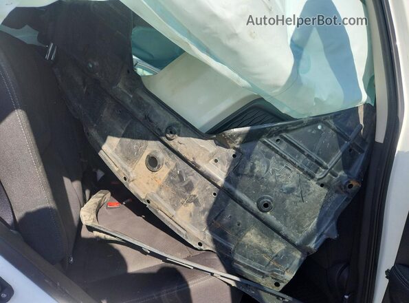 KNMAT2MT4GP656764 2016 NISSAN ROGUE White Սալոնի հետևի տեսք