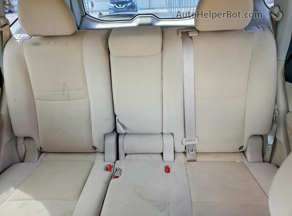 KNMAT2MT4GP658935 2016 NISSAN ROGUE Burgundy Rear seats view