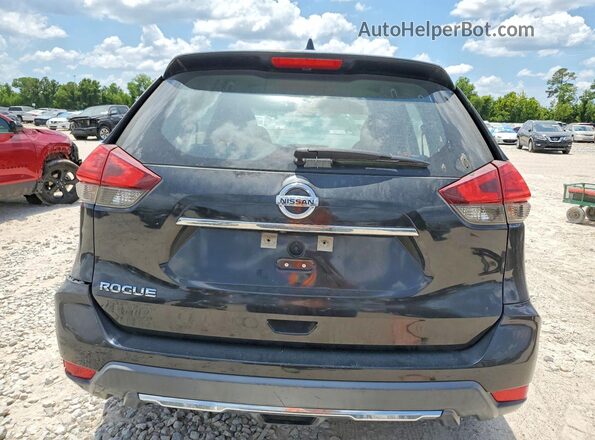 KNMAT2MT4HP539686 2017 NISSAN ROGUE Black Rear view