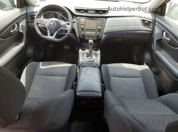 KNMAT2MT4HP539686 2017 NISSAN ROGUE Black Dashboard view