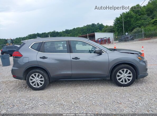 KNMAT2MT4HP545021 2017 NISSAN ROGUE Gray Rear interior view