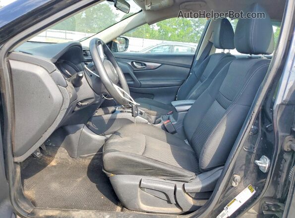 KNMAT2MT4JP555134 2018 NISSAN ROGUE Черный Вид салона спереди